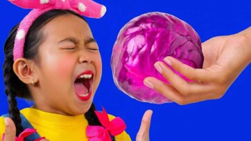 Crunchy Purple Cabbage Fun - Kids Explore Tasty Colors