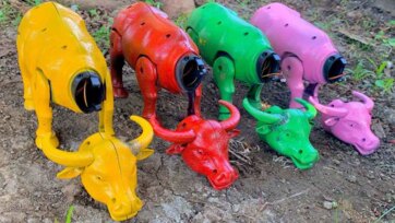 Fun Color Parade with Toy Bulls - Farm Animal Learning Video for Kids